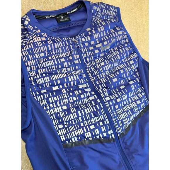 Nike Aeroloft Flash Running Vest - Picture 3 of 8